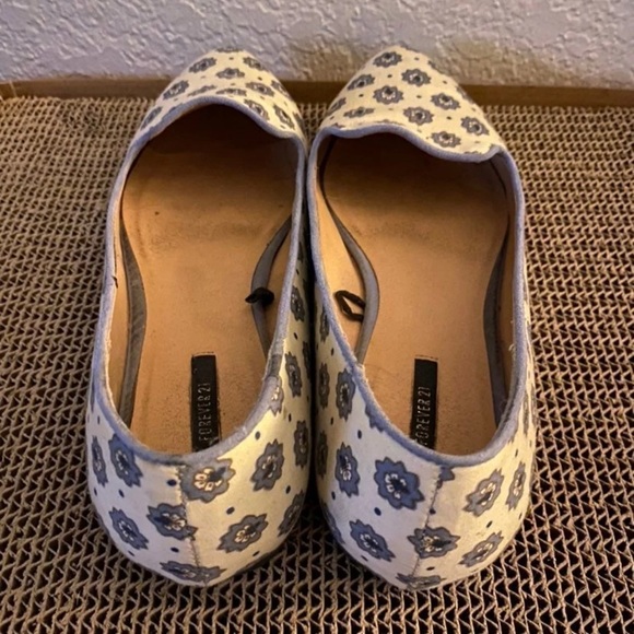 Forever 21 Women's Flats - Picture 3 of 4